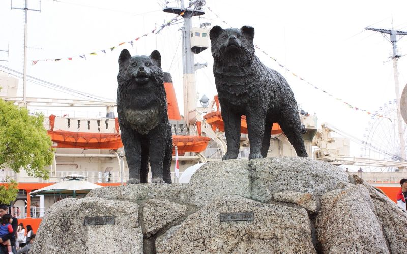 tượng taro và jjiro ở nagoya tượng taro và jjiro ở nagoya